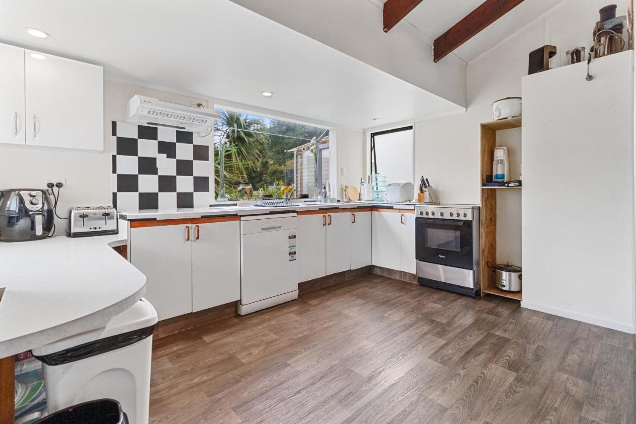 Riverside Accommodation Karangahake ภายนอก รูปภาพ