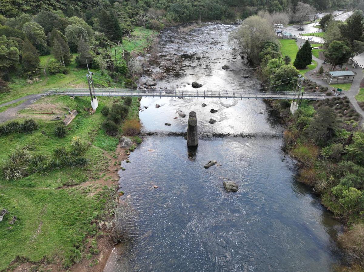 Riverside Accommodation Karangahake ภายนอก รูปภาพ
