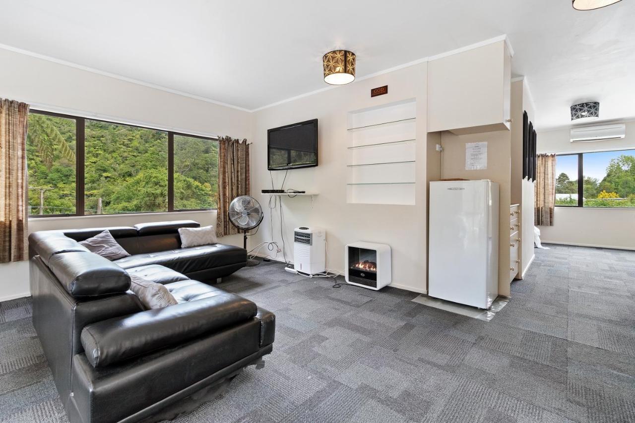 Riverside Accommodation Karangahake ภายนอก รูปภาพ