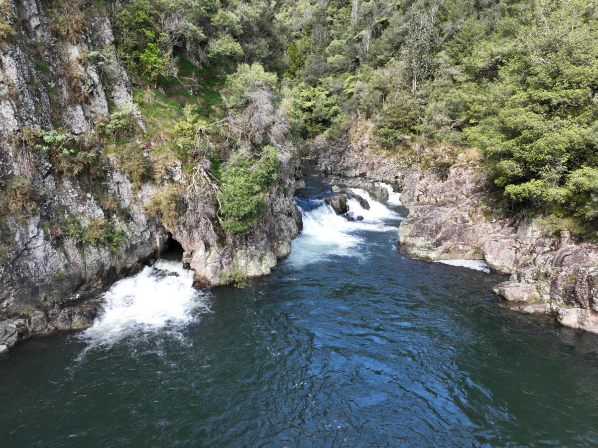 Riverside Accommodation Karangahake ภายนอก รูปภาพ
