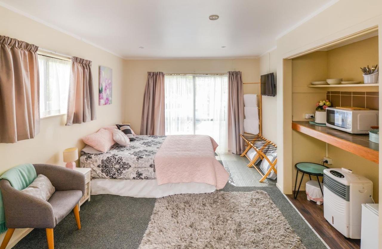 Riverside Accommodation Karangahake ภายนอก รูปภาพ